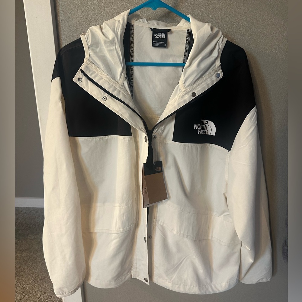 The North Face 86 WindWall Gardenia white size XL NEW with Tags